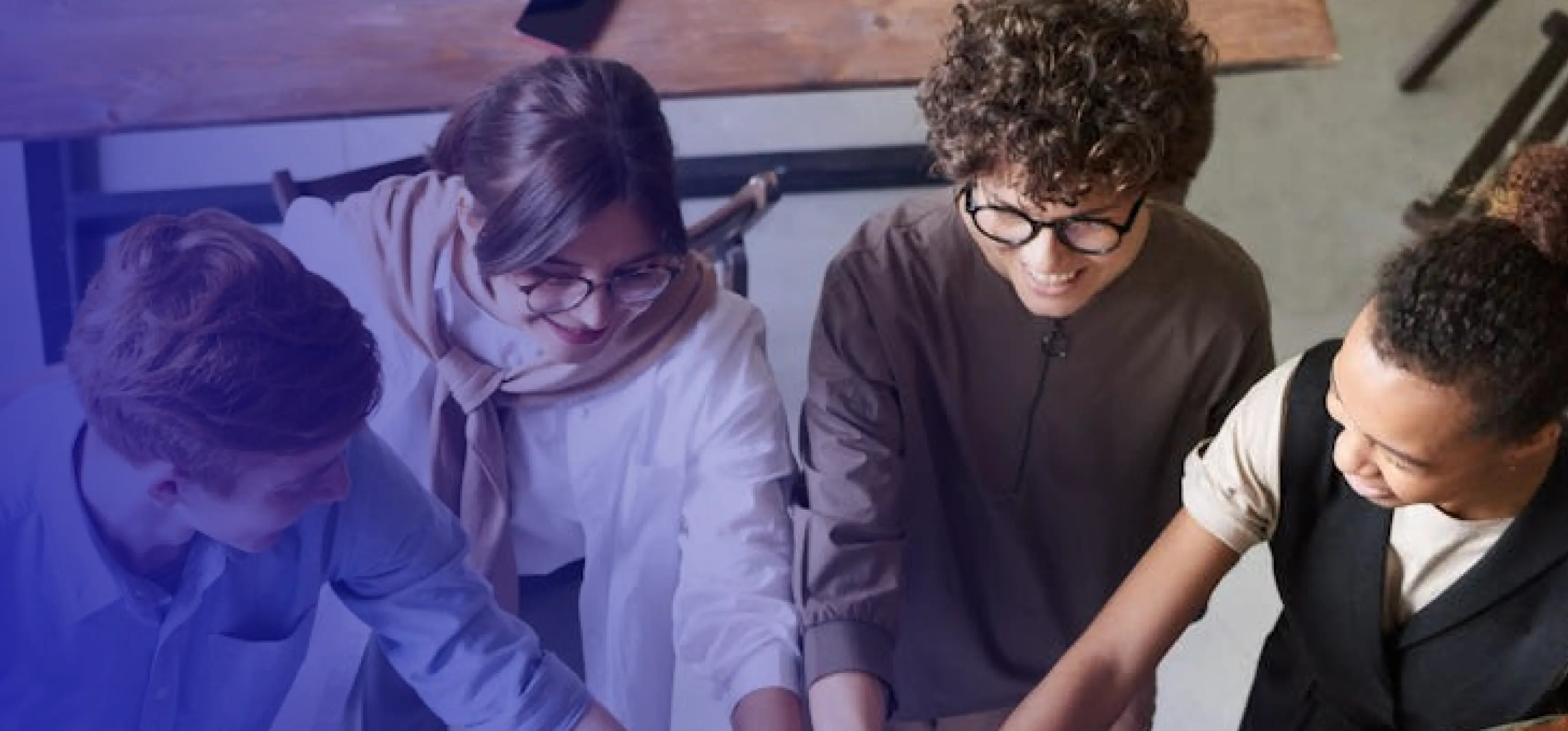  
        Kundenbeispiel: Siemens modernisiert den Arbeitsplatz mit Azure Virtual Desktop
    